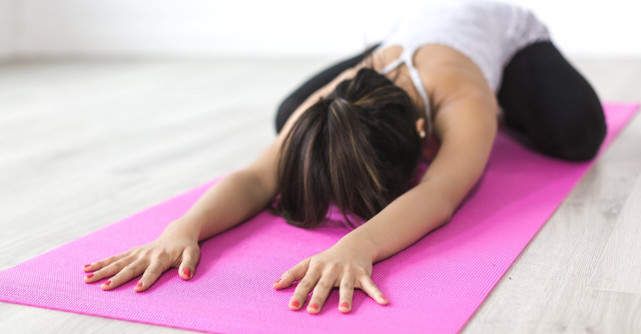 Exerciții de kinetoterapie pentru ameliorarea durerilor cervicale