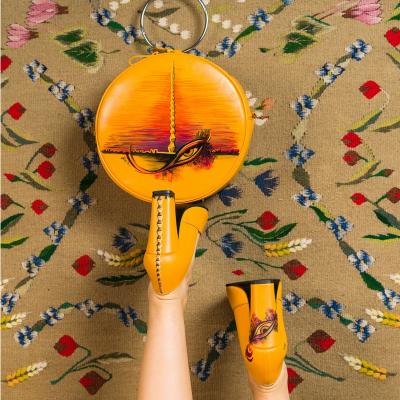 Noua colecție Lyria FW18/19: #PovesteaTaPictată pe genți și pantofi de piele 