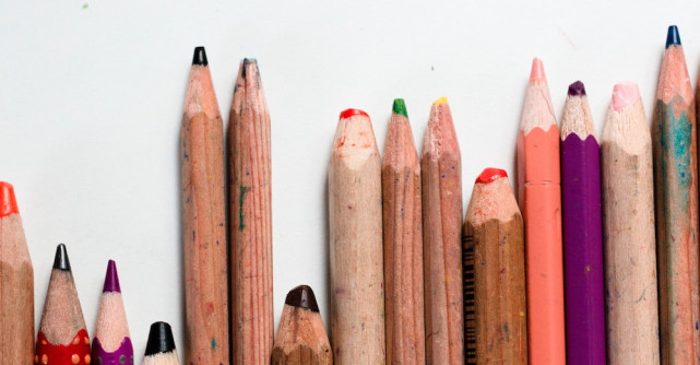 Care este poziția corectă în bancă? O coloană sănătoasă pentru copilul tău!