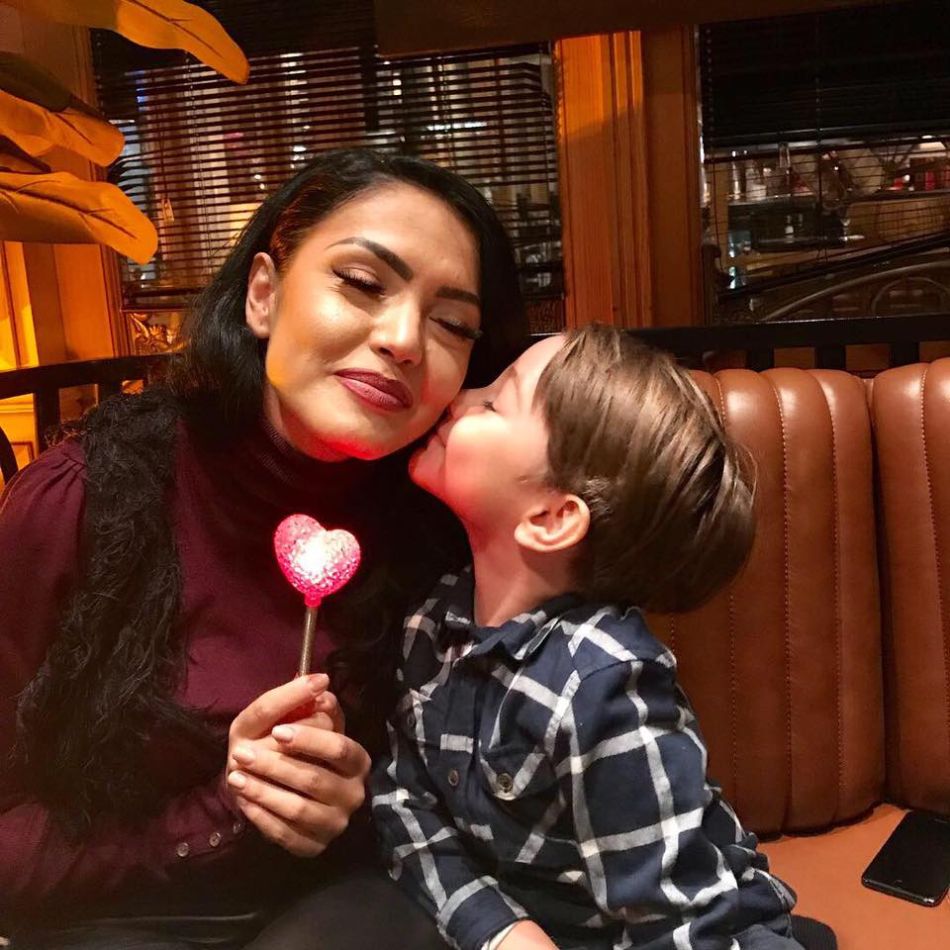 Andreea Mantea, emoții în prima zi de școală a lui David. Fiul ei a intrat în clasa a 3-a și se pregătește pentru multe meserii