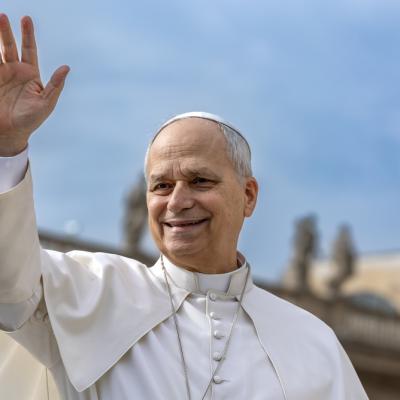 Papa Leon al XIV-lea, diagnosticat cu cancer pulmonar. Medicii i-au extirpat un lob al plămânului drept