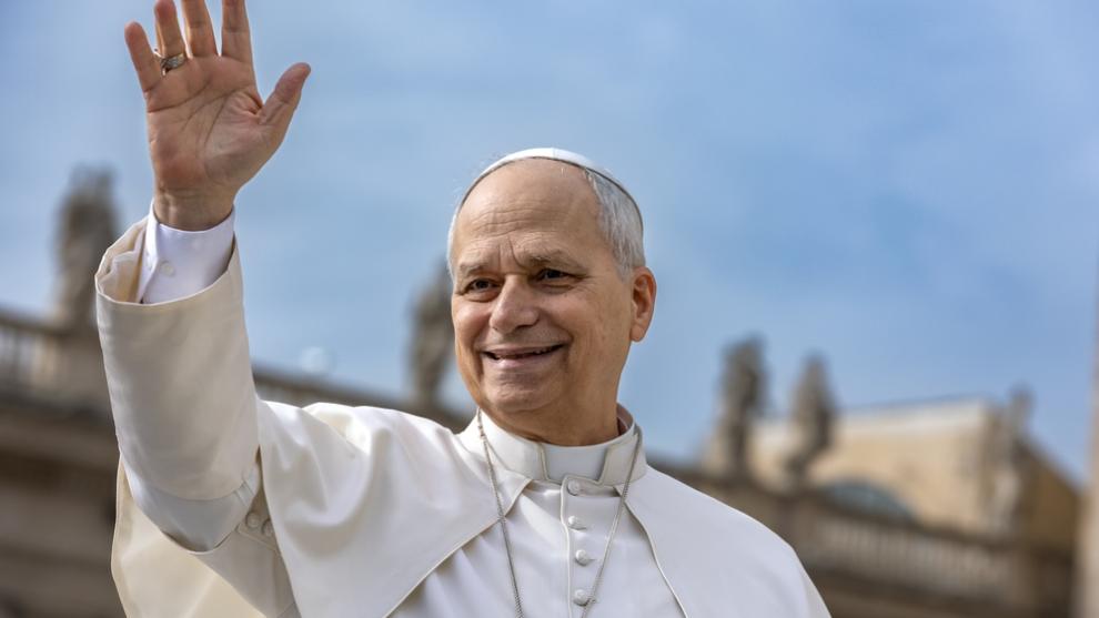 Papa Leon al XIV-lea, diagnosticat cu cancer pulmonar. Medicii i-au extirpat un lob al plămânului drept