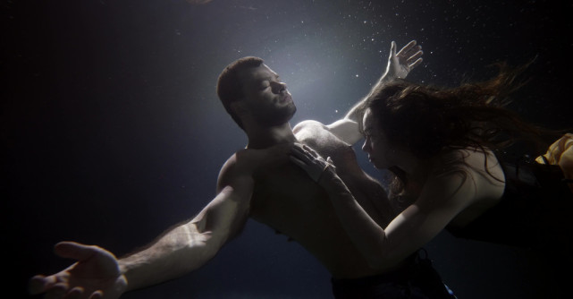 Descoperă puterea senzuală a Racului: 10 motive pentru care Racii Sunt iubiții PERFECȚI ai zodiacului