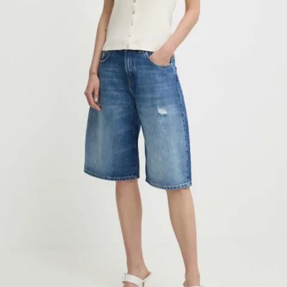 Pantaloni scurți de damă: 20 de modele pentru zilele extrem de călduroase