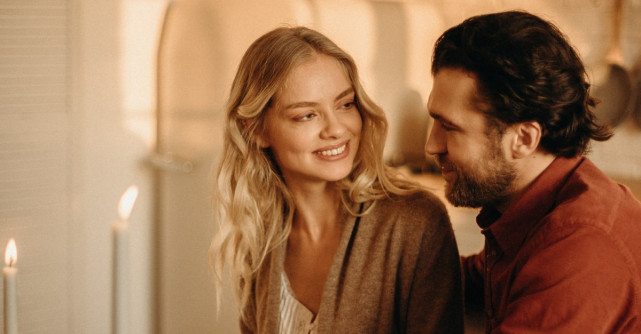 Cuvintele pe care și le adresează partenerii cuplurilor fericite: cultivă empatia și buna dispoziție