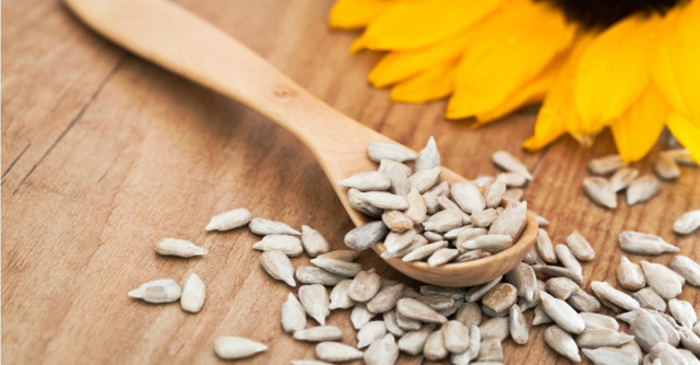 10 beneficii incredibile ale semintelor de floarea-soarelui