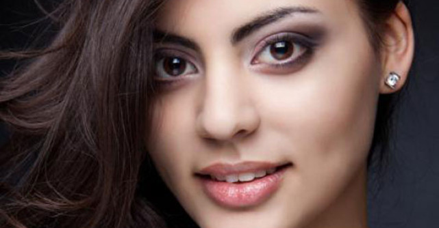 Caderea parului sau matreata? 7 Tratamente pe baza de plante pentru par