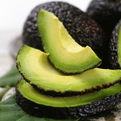 Dieta cu avocado: scade nivelul colesterolului si tine kilogramele la distanta