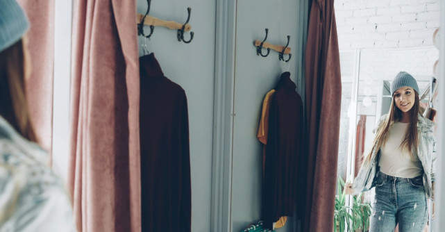 Cine ești azi? Fata Quiet Luxury sau rebela Street Style? De ce nu mai trebuie să alegi