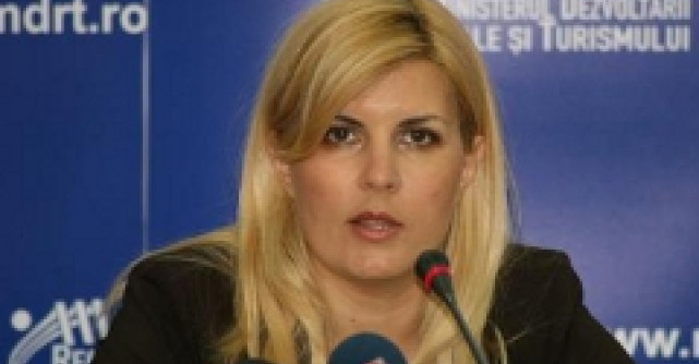 Udrea provoaca scandal cu garderoba!