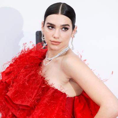 Dua Lipa a făcut publice imaginile de la nunta de poveste din Sicilia. Cine au fost invitații de top