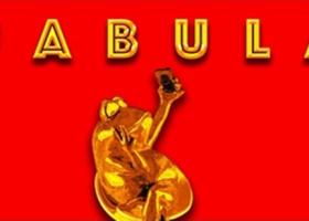Luna februarie vine cu o nouă piesă în playlist-ul tău: „Fabula