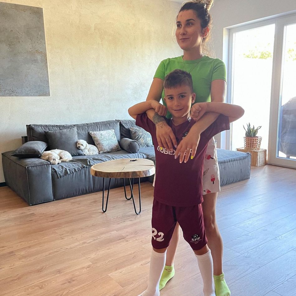 Adda își face griji pentru tinerele din ziua de azi. Artista, semnal de alarmă în mediul online