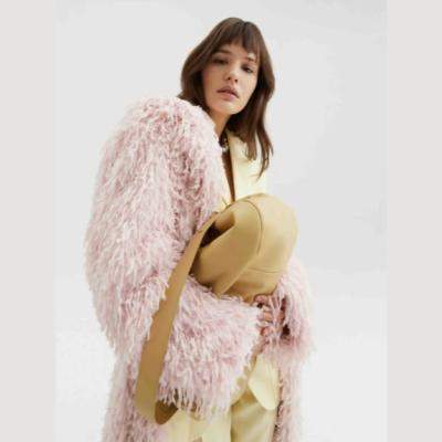 Noile trenduri primăvara-vara 2025 se regăsesc acum la MODIVO 