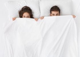 Sex și stima de sine: 9 obiceiuri care te fac să te simți mai feminină și mai sigură în pat