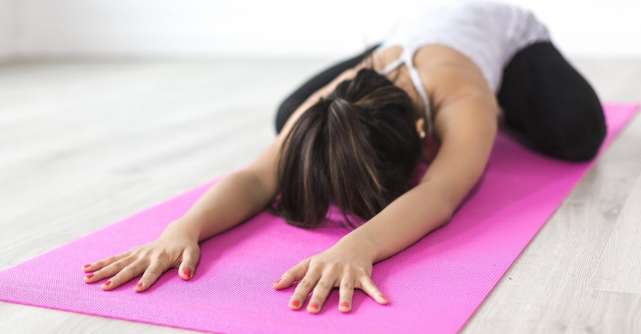 3 exercitii simple pentru un corp mai flexibil si mai sanatos