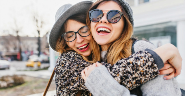 4 cele mai frecvente motive pentru care prieteniile de o viata se destrama brusc