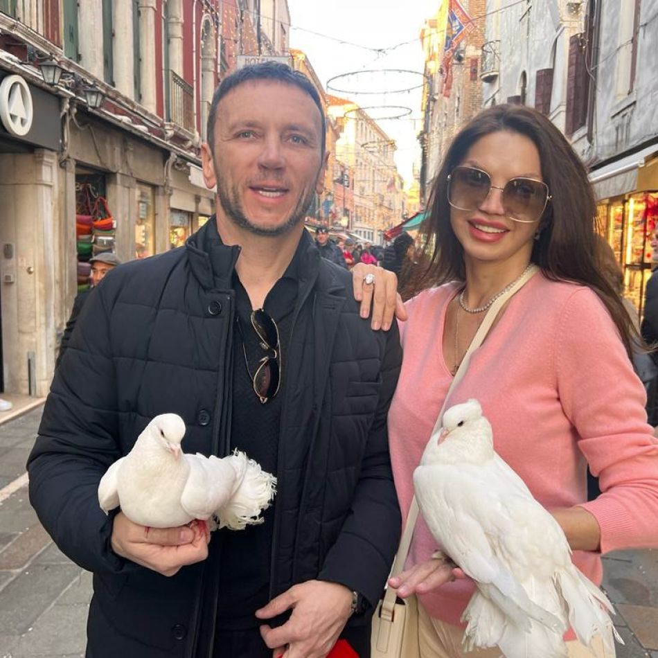 Cristina Spătar, probleme de sănătate din cauza lentilelor de contact! Vedeta a ajuns de urgență la doctor!