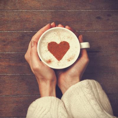 Alisa Vitt: CAFEAUA NU ESTE BUNA pentru femei- 3 argumente ca sa renunti la cafea