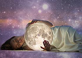 Horoscopul lunii august pentru toate zodiile. Nu mai luptam cu morile de vant, ne adaptam schimbarilor si ne continuam viata