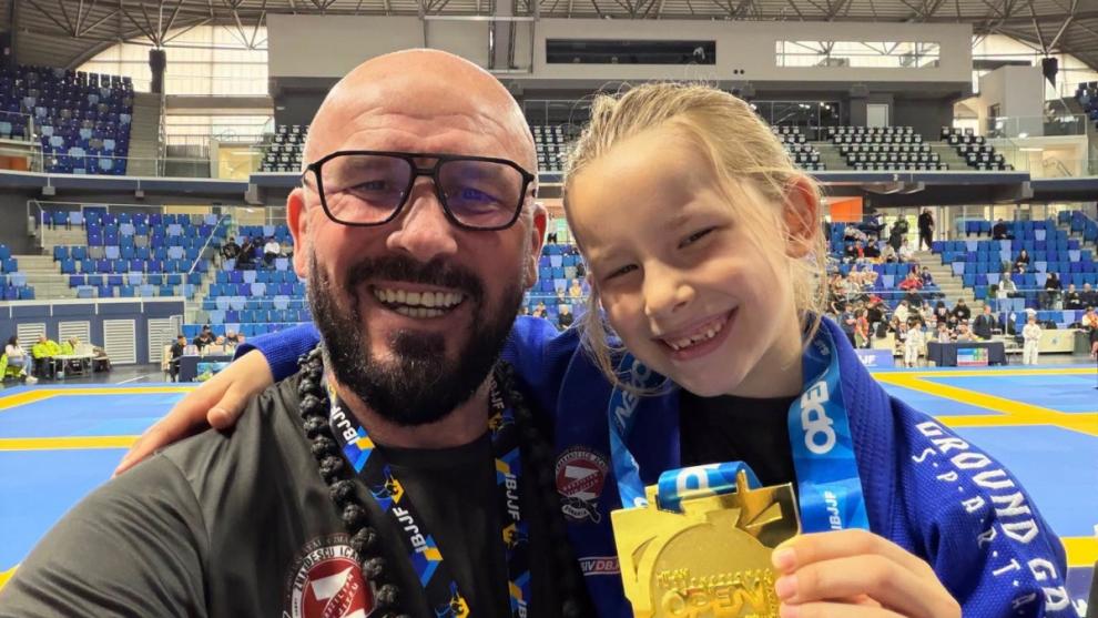 Performanță incredibilă pentru fiica lui Cătălin Zmărăndescu. Matilda, dublă campioană mondială la doar 8 ani