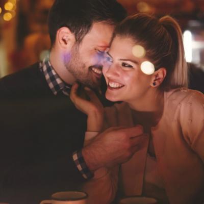 Cele 10 porunci ale flirtului. Cu ce incepi?