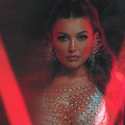 Elena Gheorghe lansează 'Voodoo' – hit-ul incendiar al verii!