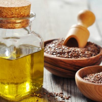 Uleiul din semințe de in: Beneficii pentru sănătate