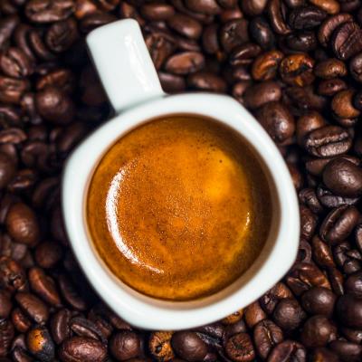 Cum iti dai seama ca servesti o cana de cafea buna?