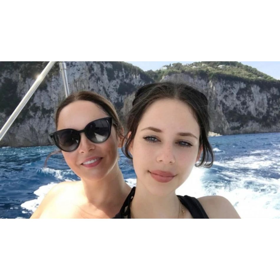 Cum se înțelege fiica Andreei Marin cu Adrian Brâncoveau? Ce mărturisiri a făcut vedeta, din intimitatea familiei sale?