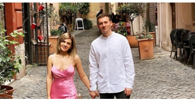 Denis Roabeș de la The Motans, tătic pentru prima oară! Artistul a devenit tată de fetiță