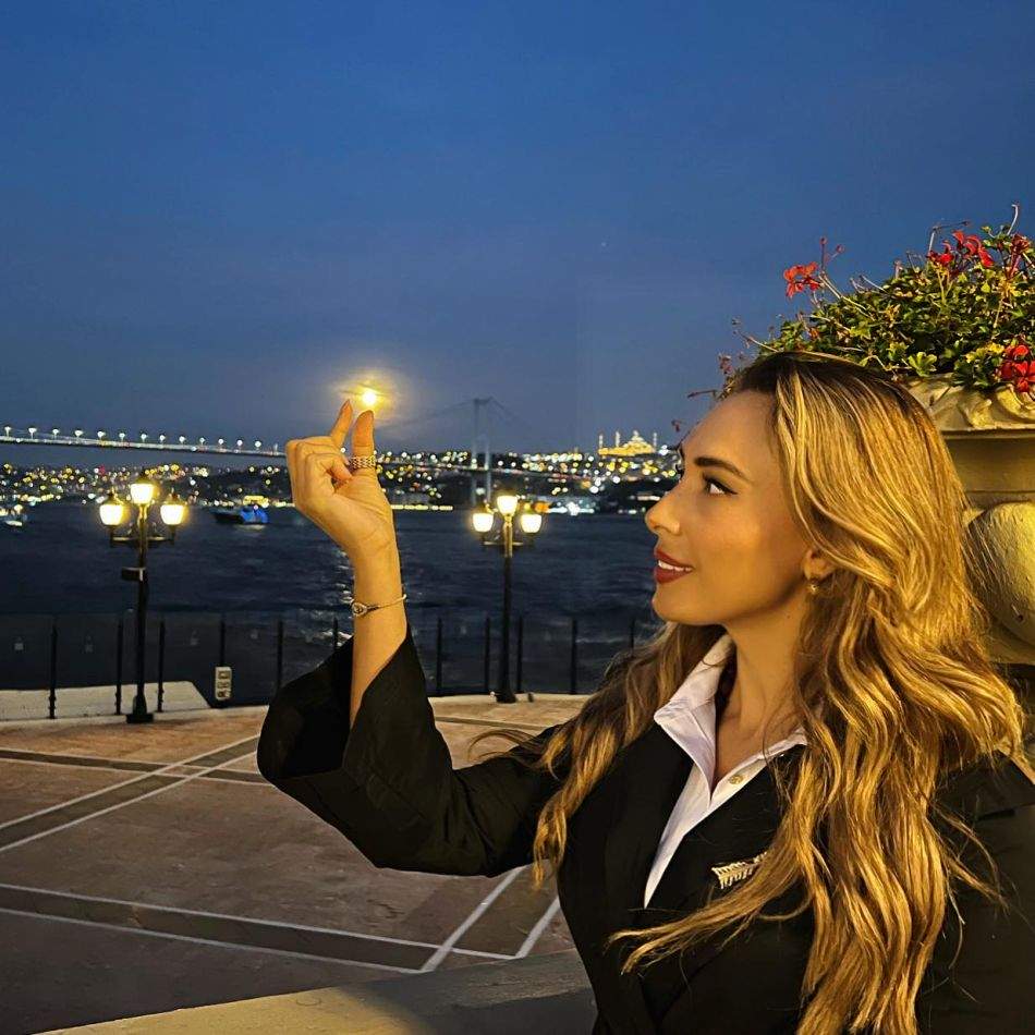 Iulia Vântur, moment de vis la Dubai: a cântat în deschiderea concertului lui Ricky Martin! Recunoscătoare și emoționată 