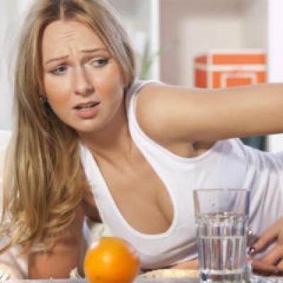 Chisturile ovarien.  6 semne si simptome pe care trebuie sa le cunosti