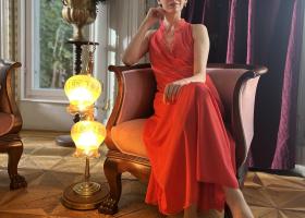 Interviu cu Alma Boiangiu despre rolul Mariei Tănase în serialul ”Marcel Iureș prezintă Enigmele României”