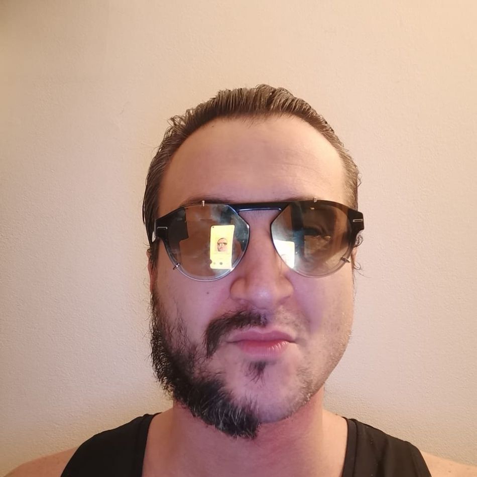  Alex Dobrescu, reținut pentru trafic de substanțe interzise. Ce riscă fostul partener al Cristinei Cioran 