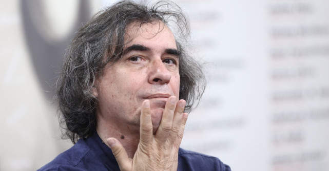 Mircea Cărtărescu i-a distribuit maneaua Pro Europa a lui Dani Mocanu: Mințile strălucite gândesc la fel...