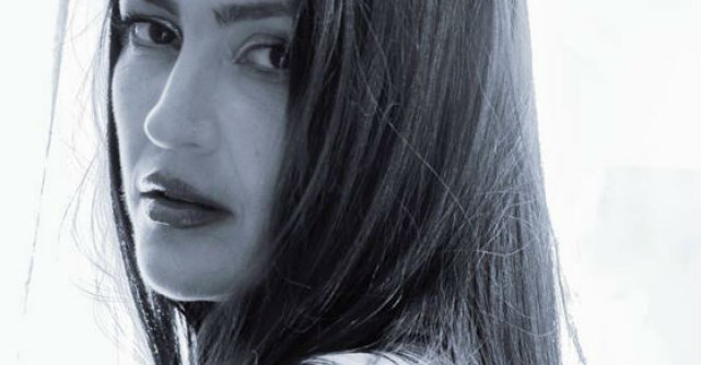 Rona Hartner, imaginea noului salon de infrumusetare Vivien Kondor