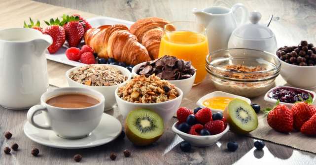 Un medic recomanda trei ingrediente esentiale pentru un mic dejun sanatos