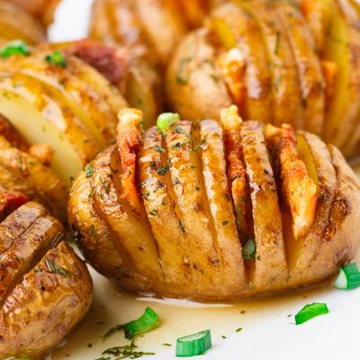 Deliciu de weekend: Cartofi acordeon la cuptor