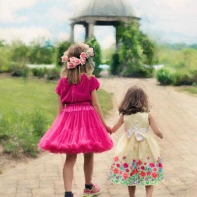  10 lucruri pe care sora ta mai mare nu ti le va spune NICIODATA