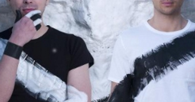 Super! Vezi aici noul videoclip al lui Morandi