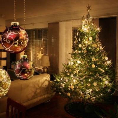 6 stiluri in trend pentru impodobirea bradului de Craciun