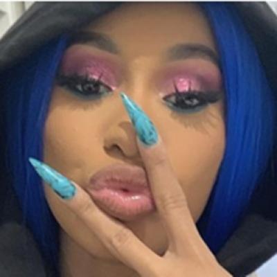 Cardi B, supărată pe Trump: Mi-ai distrus pantofii, adu-l înapoi pe unchiul meu!