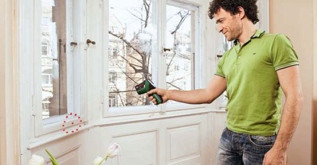 Bosch: Cu termodetectorul PTD 1 se pot detecta locurile cu izolatie deficitara din casa