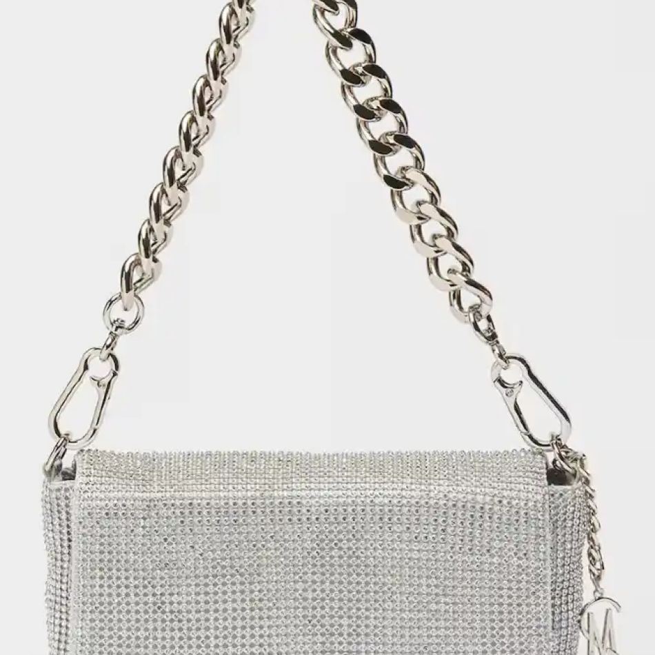 Culorile care nu trebuie să-ți lipsească din garderobă în 2024