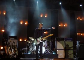 Bryan Adams – Roll with the Punches, un reper al rockului mondial, live la Cluj