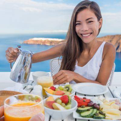 Cum să mănânci corect când călătorești