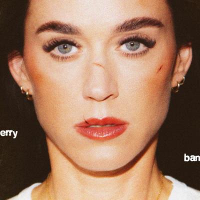 Katy Perry revine în forță cu single-ul emoționant Bandaids