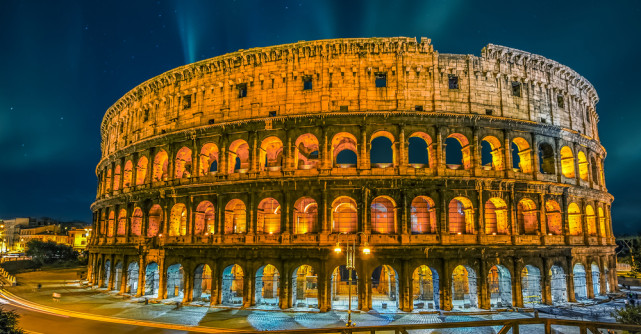 Colosseumul - Monumentul emblematic al Romei antice