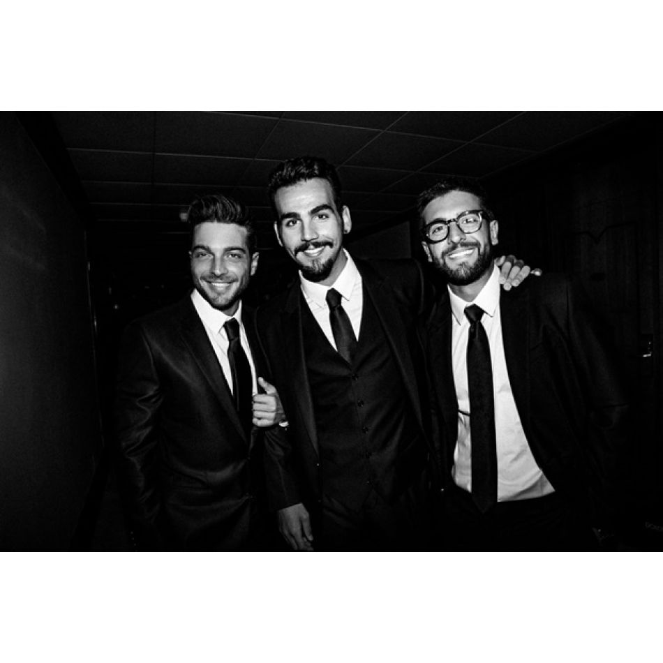 Gest de solidaritate. Membrii trupei IL VOLO au adus alinare copiilor ucraineni refugiați în Italia